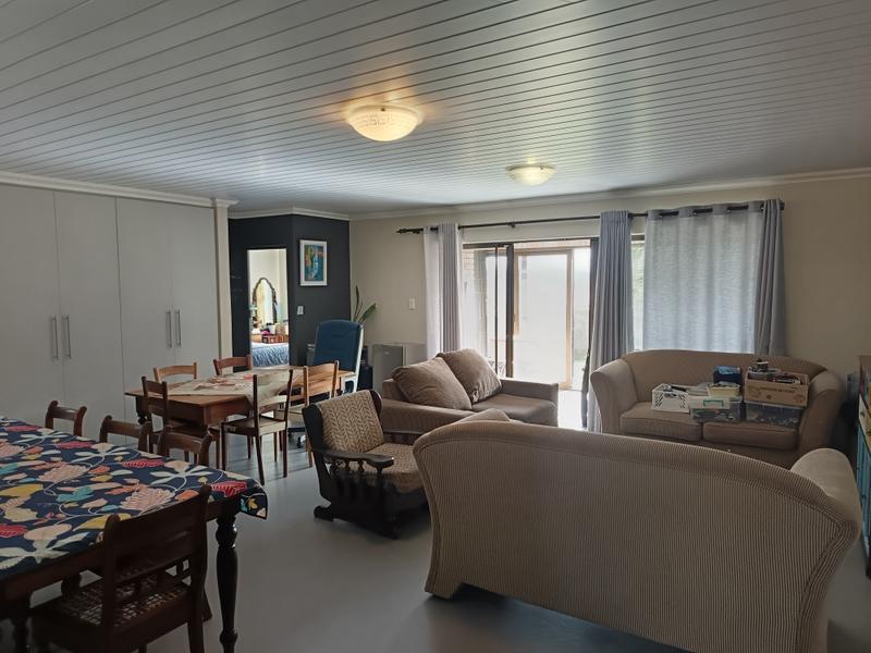 4 Bedroom Property for Sale in Hartenbos Heuwels Western Cape